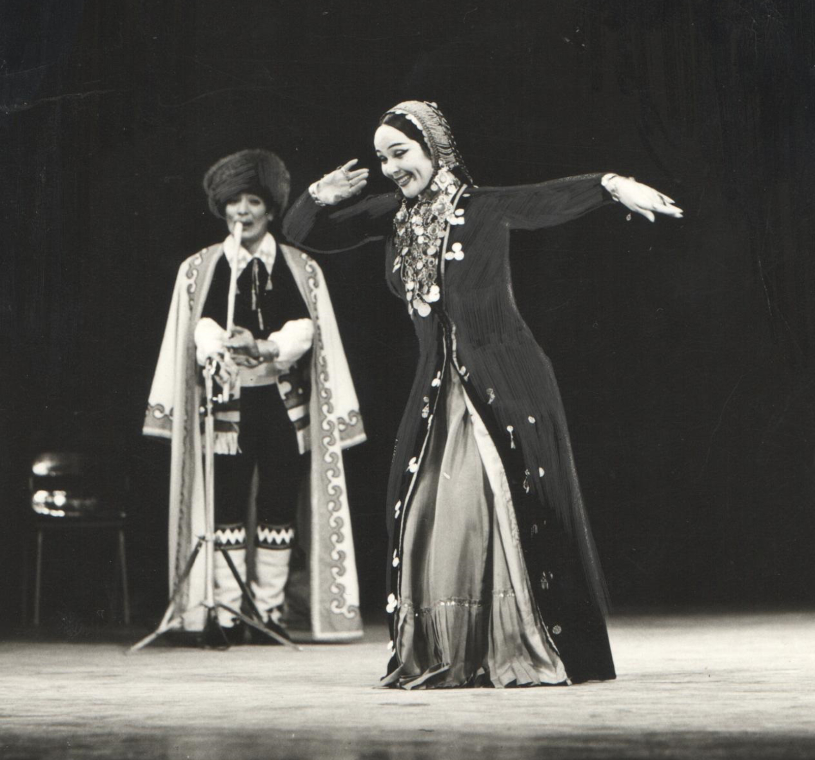 Ишмулла Дилмөхәмәтов & Рәшиҙә Туйсина дуэты. "Заһиҙә" бейеүе. 1980 йыл.
