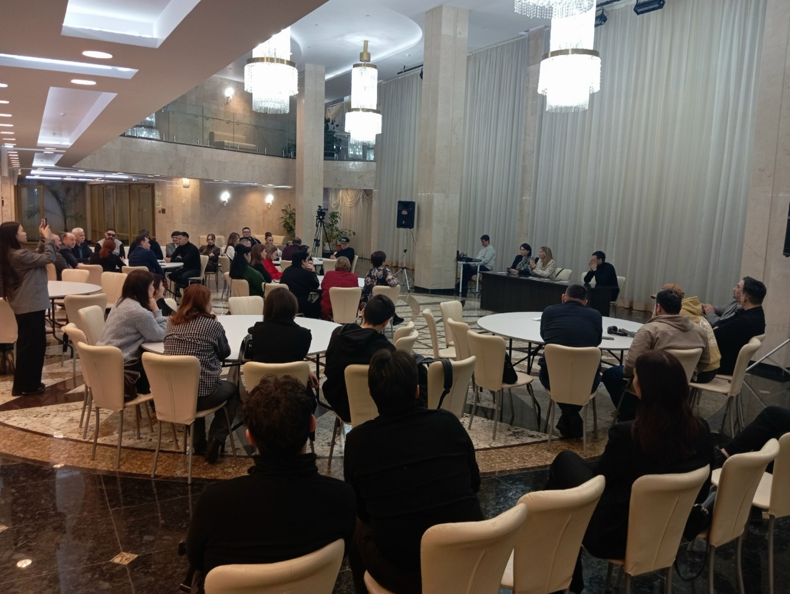 «Башҡорт эстрадаһы үҫеше» — әһәмиәтле һәм фәһемле осрашыу