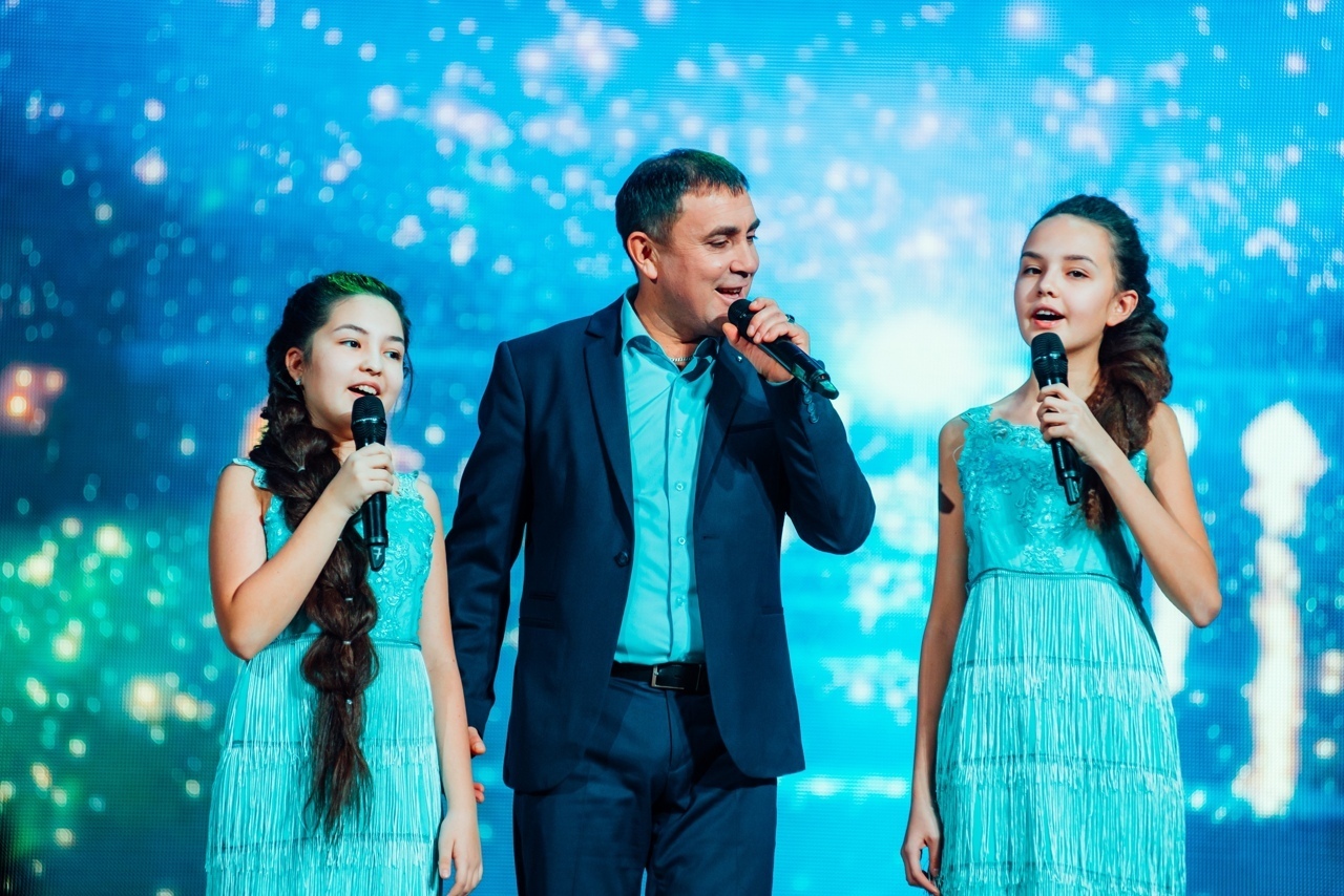 Венер Камалов буласаҡ кәләше менән бергә уйнап үҫкән