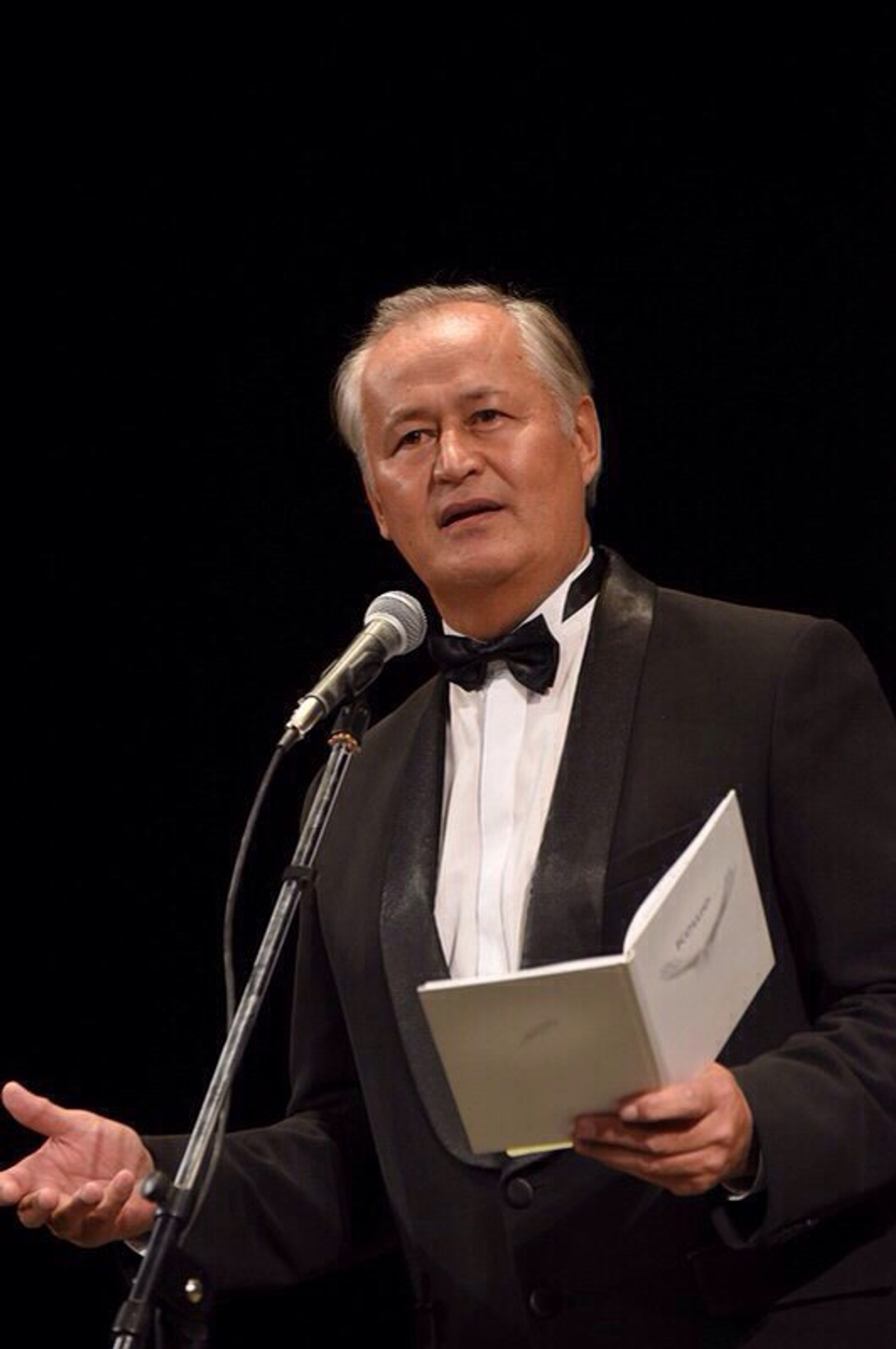 Хөрмәтулла Үтәшев тәүге тапҡыр нисек аҡса эшләгән?