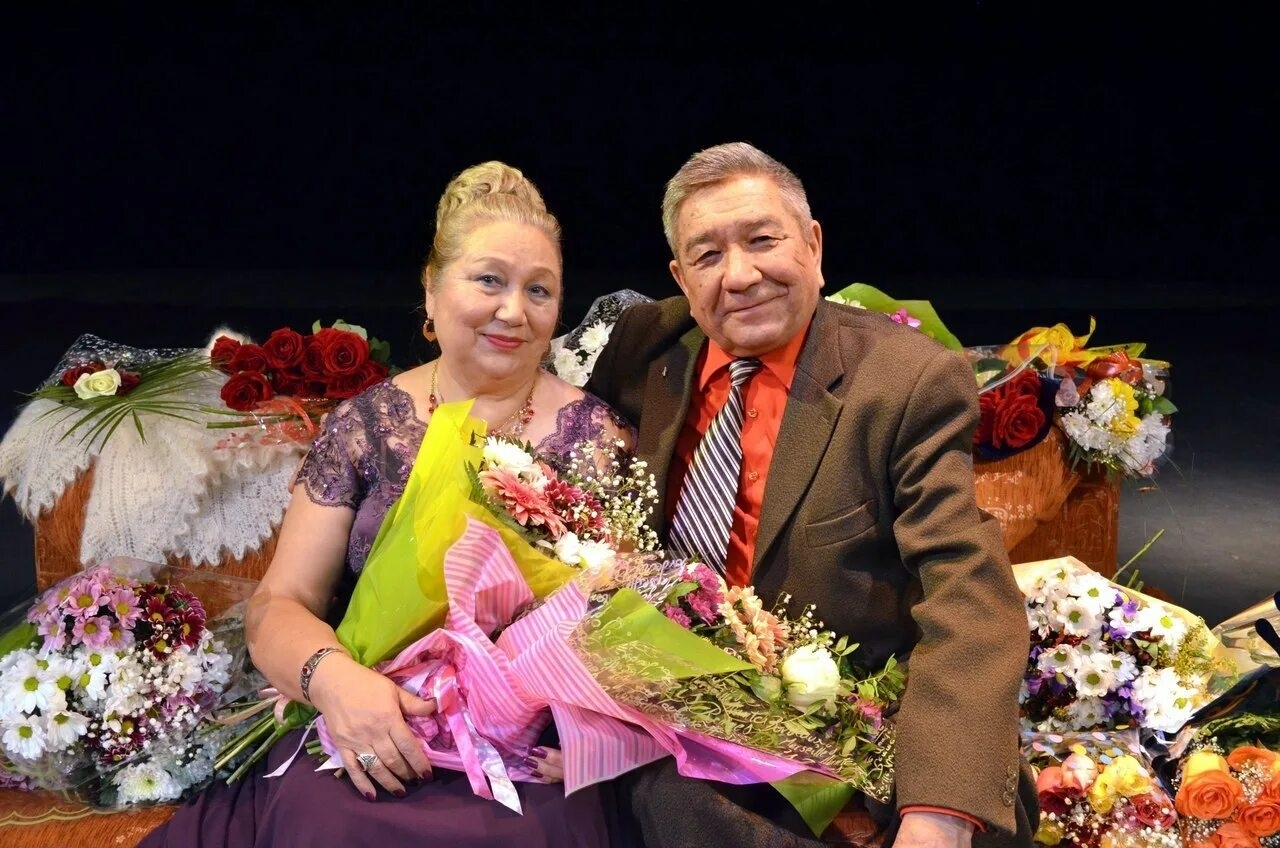 УЛ ҮҘ ЙӨРӘГЕНӘ БӨТӘ ДОНЪЯНЫ ҺЫЙҘЫРА АЛА