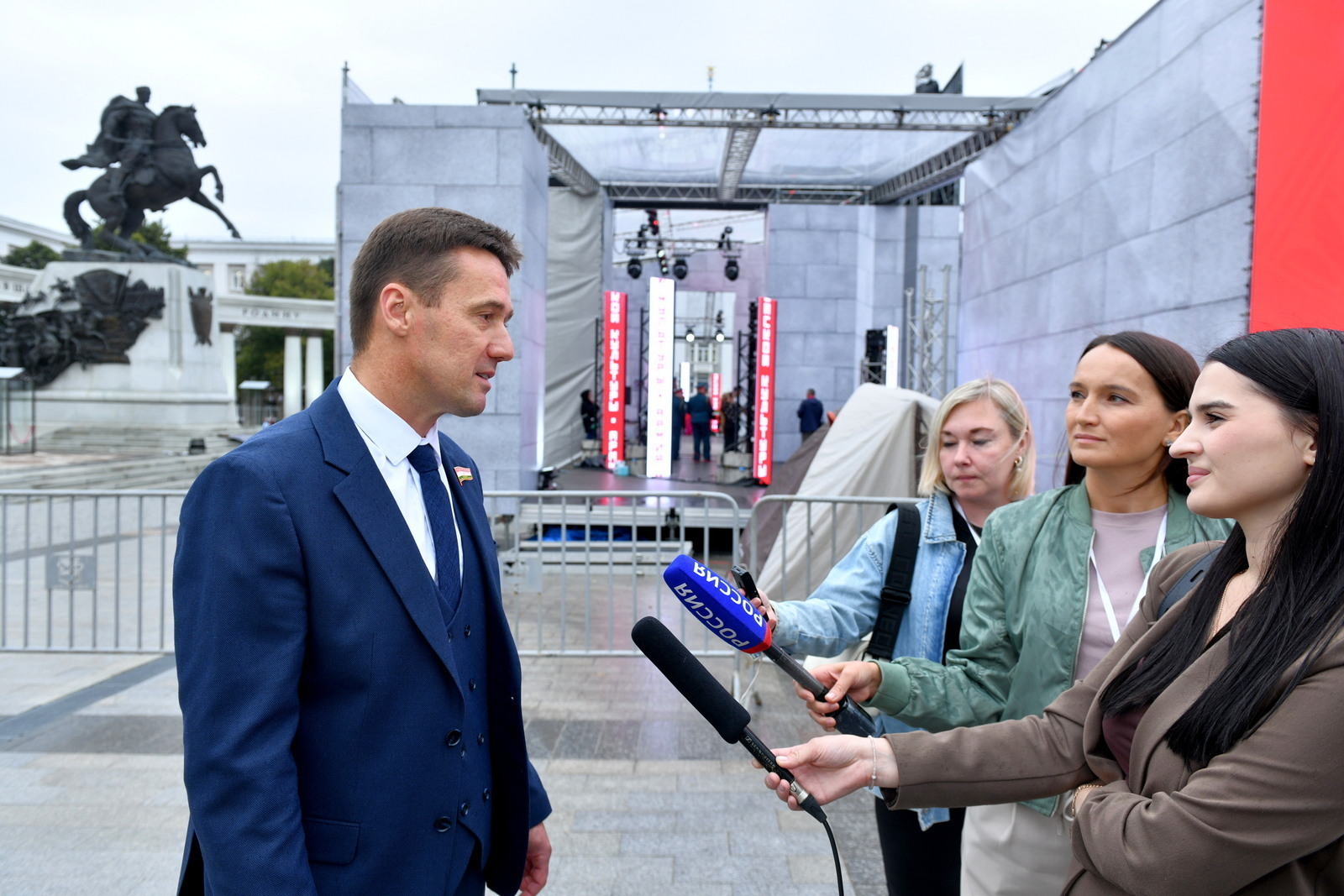 Рәмил Бәҙәмшин үҙенең яңы йыры менән таныштырҙы