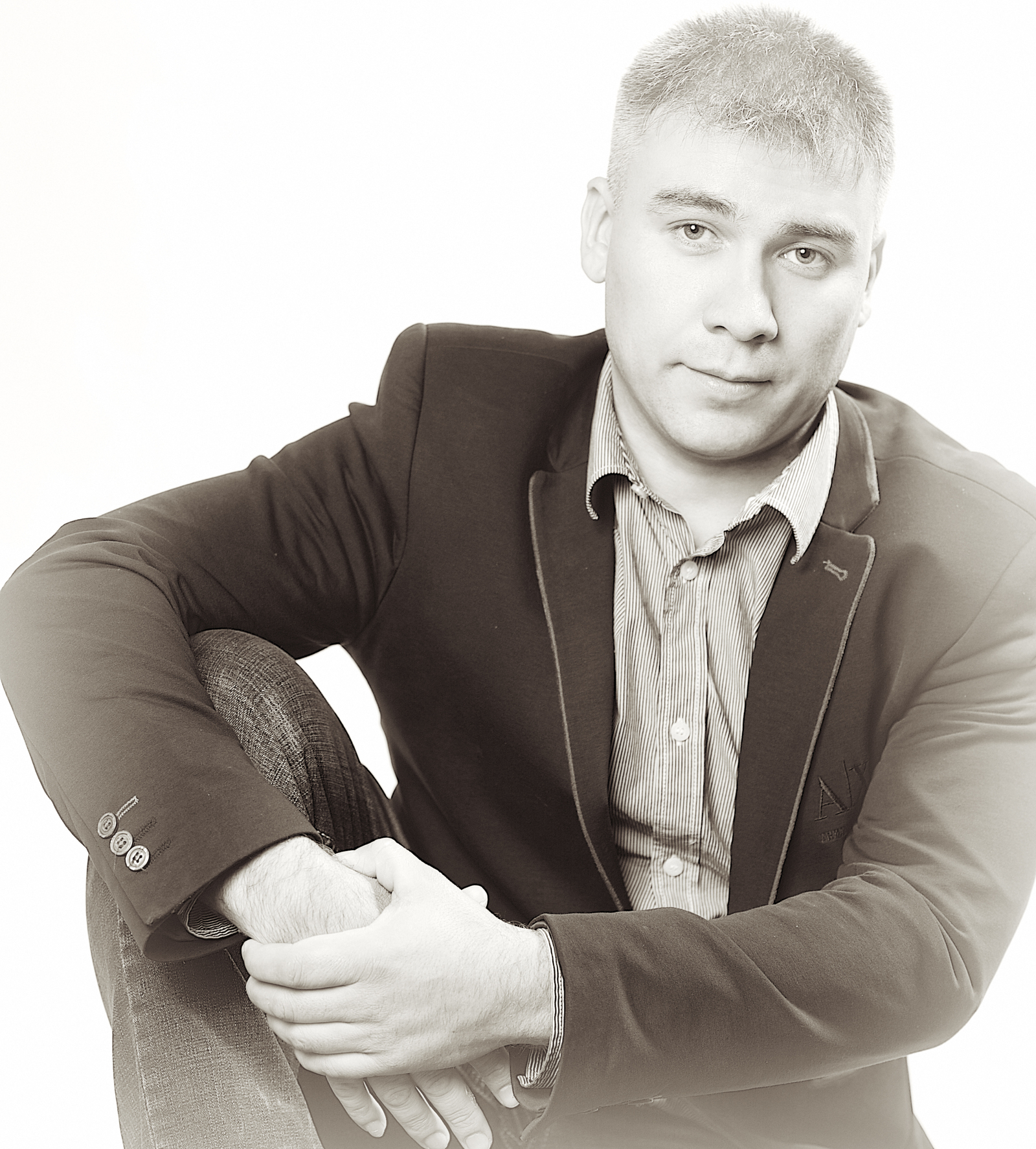 Театрҙың киләсәге яҡты булһын!