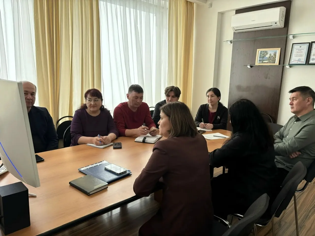 Матбуғат йортонда үҙенсәлекле сара