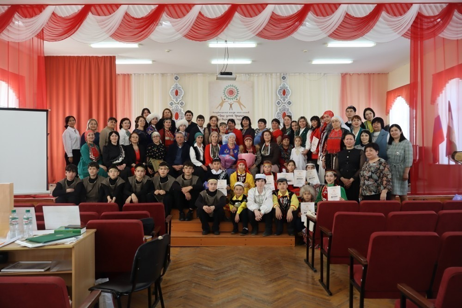 Башҡортостанда йәш сәсәндәрҙең «Урал балалары тауышы» конкурсына йомғаҡ яһалды