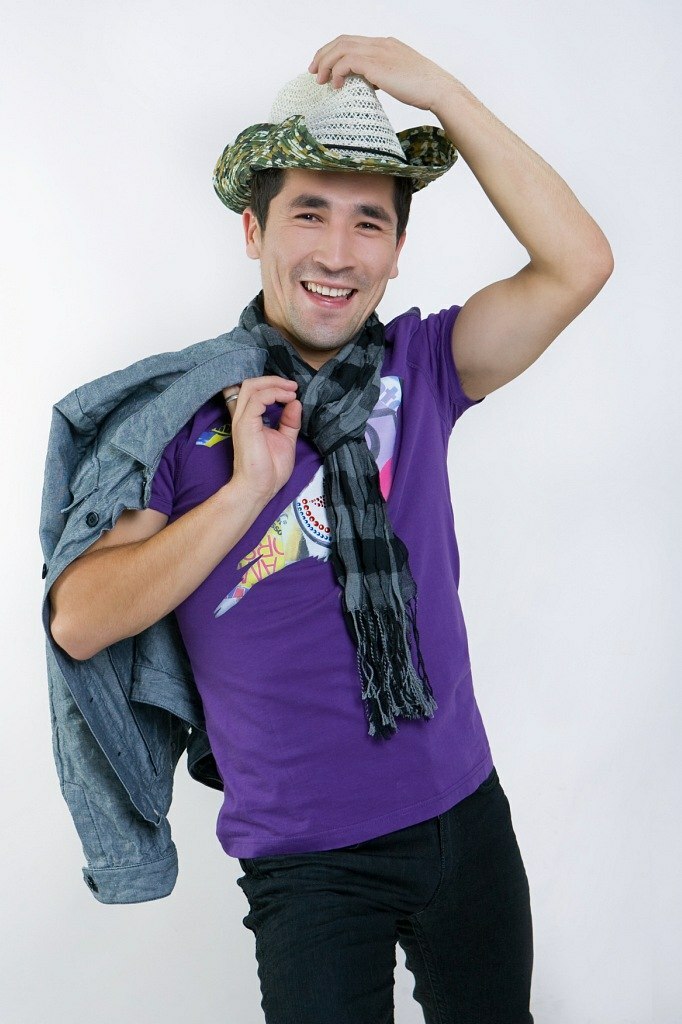 Гөрләп торған тормошта йәшәйем