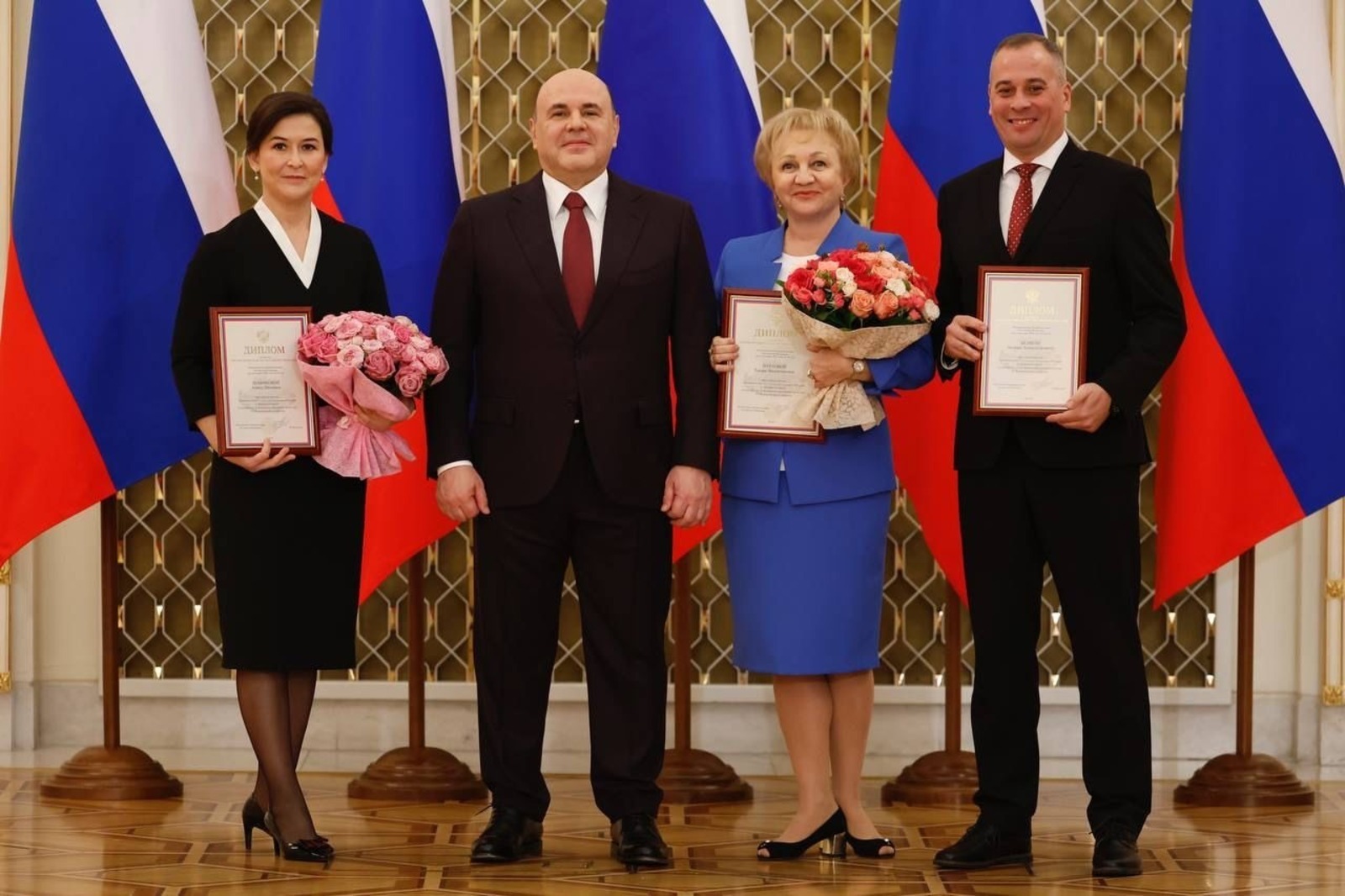 Амина Шафикова награждена за проведение Фольклориады в Уфе