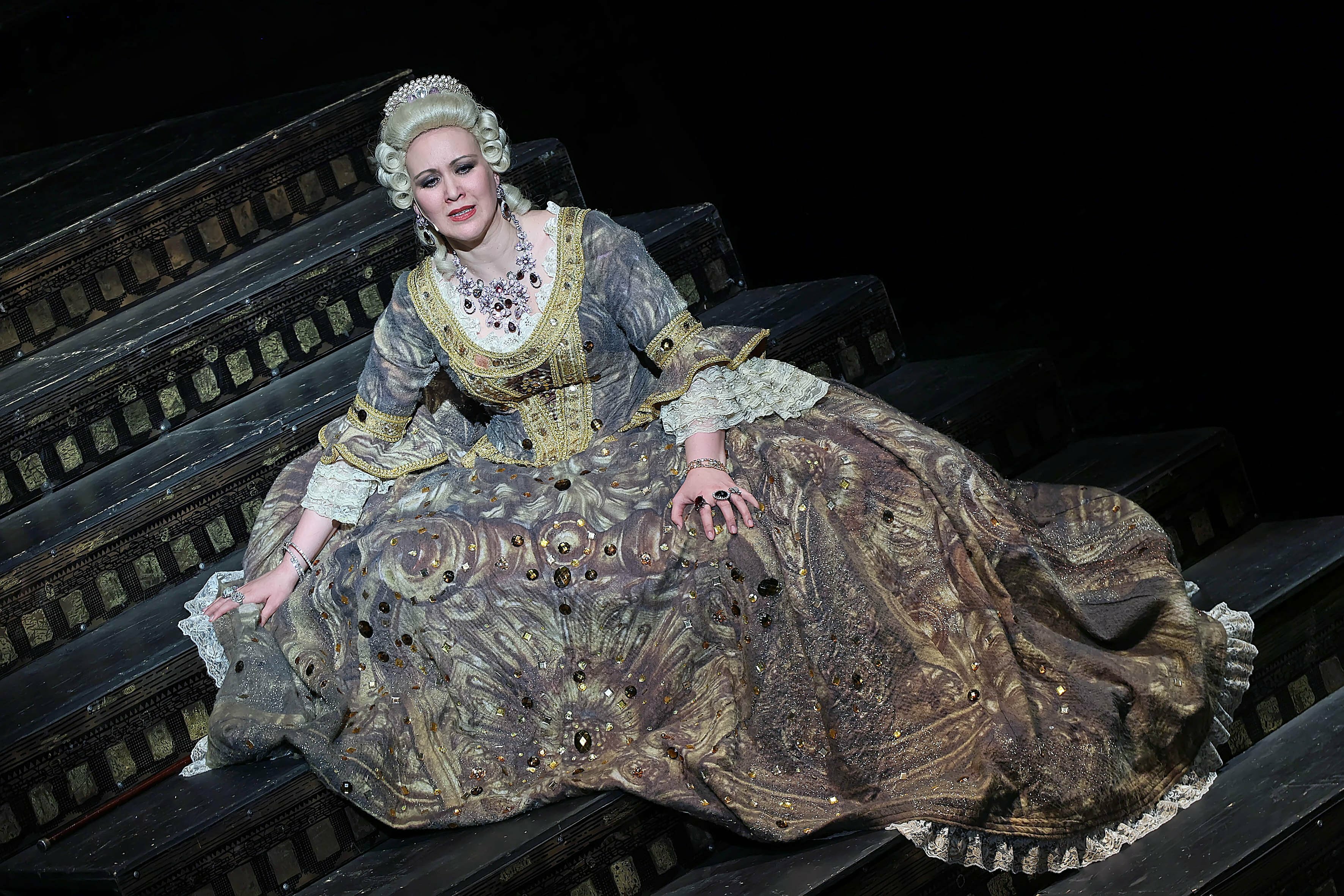 Свердловск дәүләт академия музыкаль комедия театры Өфөлә