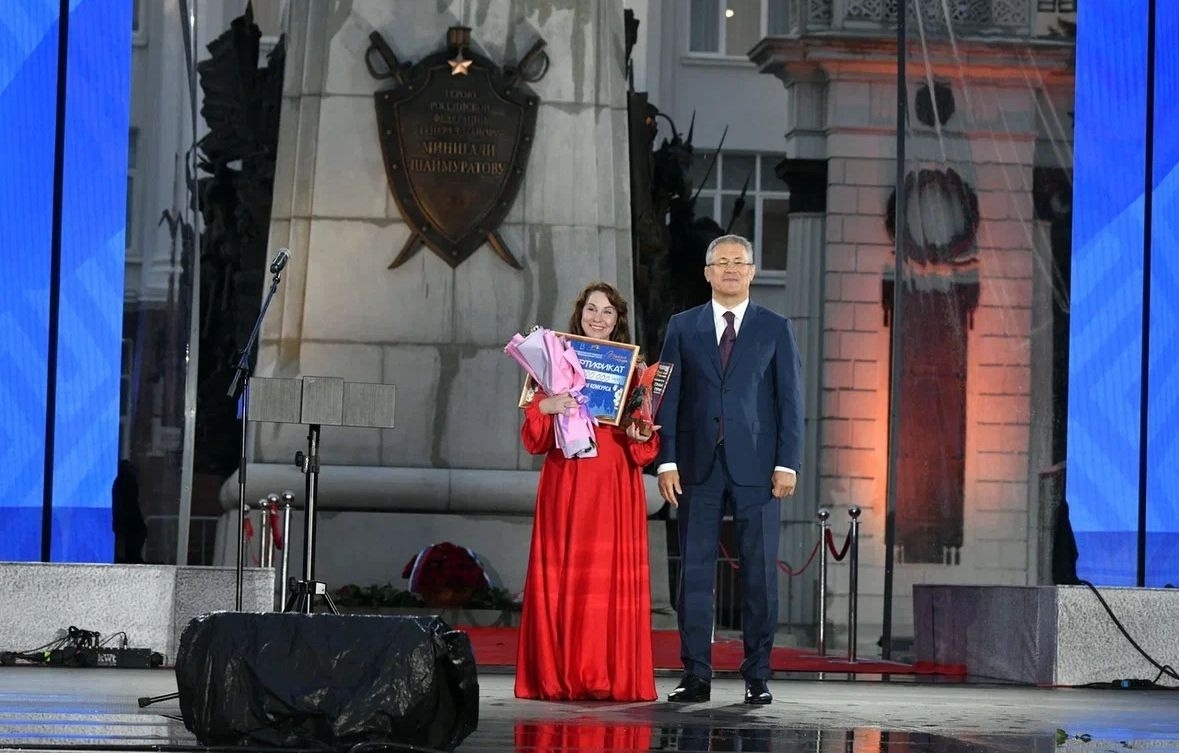 Өфөлә «Геройҙар ваҡыты» IV бөтә Рәсәй йыр фестиваленең төп бүләген Санкт-Петербу