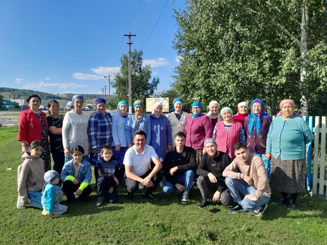 Бер ғаиләнән - дүрт йырсы егет!